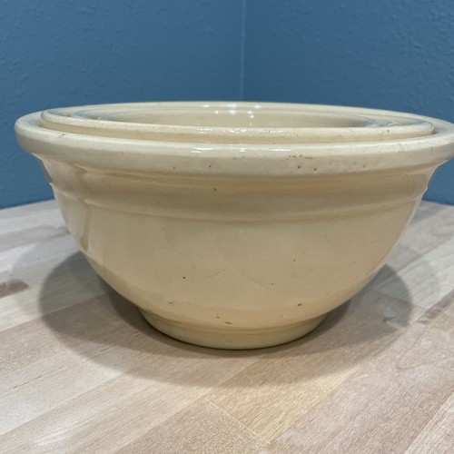 Vintage Watt Five Petal Starflower Vine Pattern Set of 4 Nesting Bowls #6,7,8,9 - Picture 2 of 21