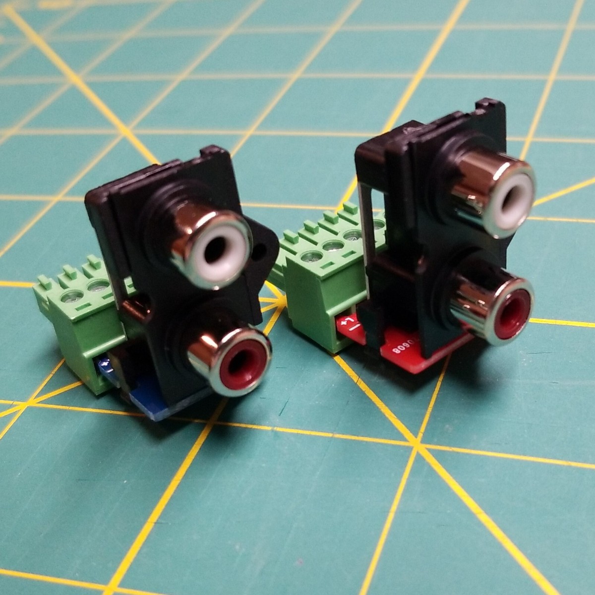 Extron Phoenix Audio Adapters for Extron Crosspoint RCA RGB PVM