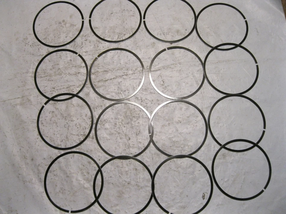 Engine Piston Ring Set Sealed Power E-270K-.020 Foto 4 de 4