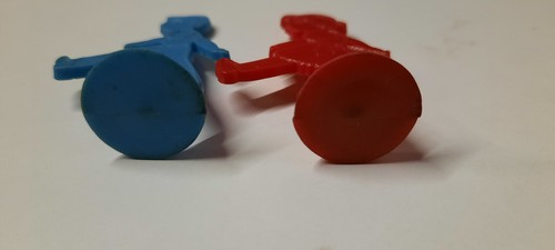2 x Replacement Pieces - Red Girl & Blue Boy - Superstition Board Game 1977 - Picture 6 of 6