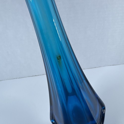 Viking Swung Glass Vase 12.5” Art Glass Blue Vase MCM 6 Panel Finger VTG - Picture 6 of 9