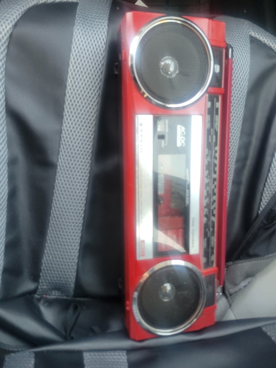 Vintage Sanyo Boombox Stereo AM/FM/Shortwave Radio Cassette M7150K