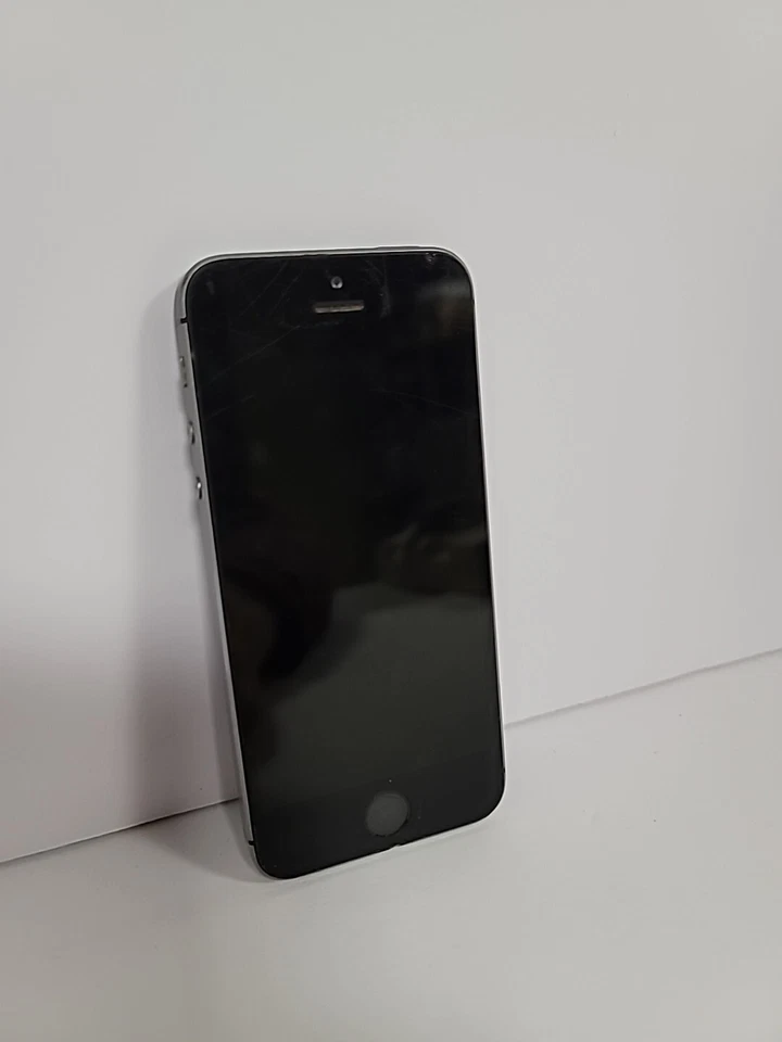 Solo piezas - Apple iPhone 5s - A1453 (solo piezas) enciende Foto 4 de 4