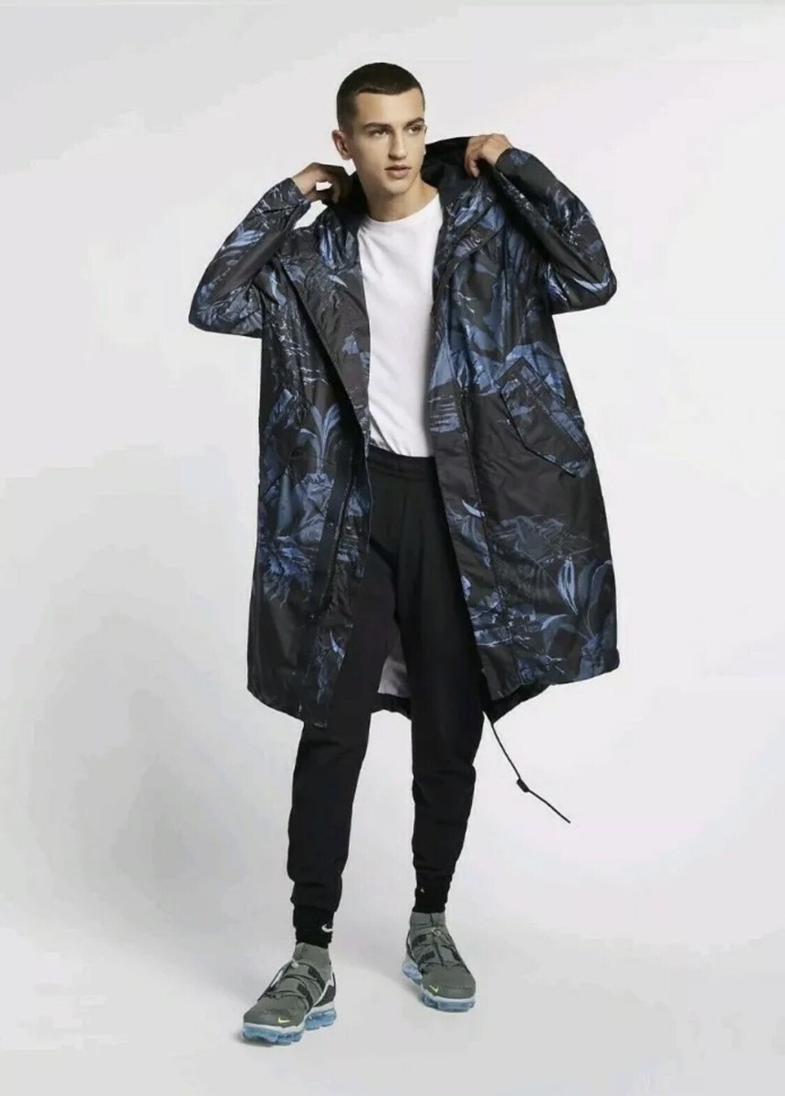 New Medium Nike Sportswear NSW Floral Printed Blue Parka New Medium Nike Sportswear NSW Floral Printed Blue Parka