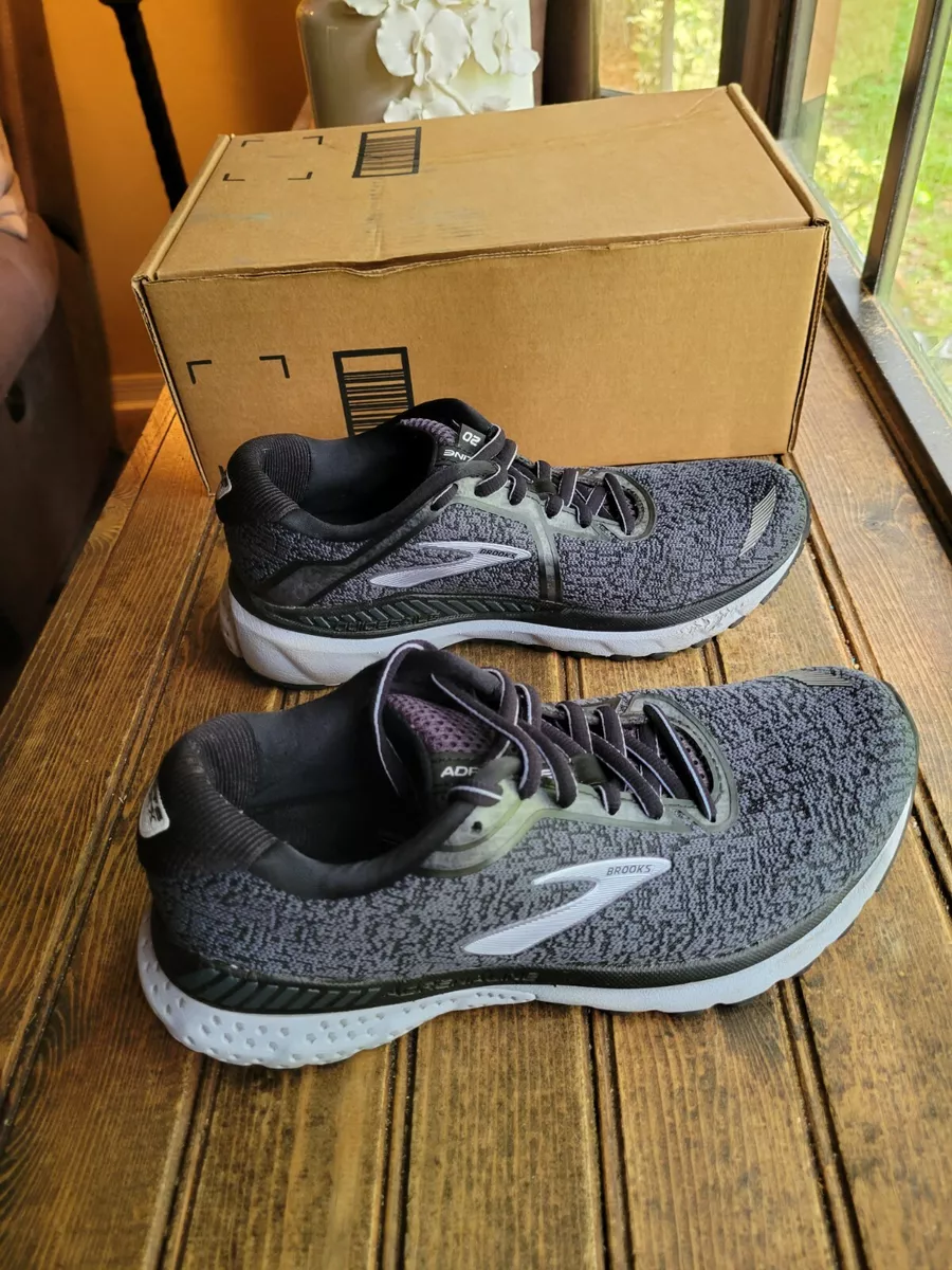 Used brooks hotsell running shoes