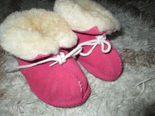 Minnetonka Toddler Moccasins Slippers Suede ~~Warm Faux Fur Lined PINK Sz 3 - Picture 1 of 3