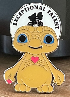 E T Amazon 1.5'' Peccy Pin Exceptional Talent Phone Home