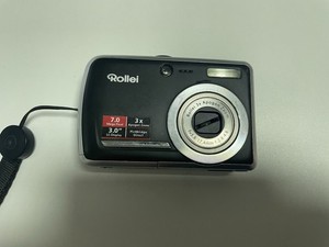 Digitalkamera Rollei 7.0 Mega Pixels 3xZoom 3" LC-Display leicht, handlich