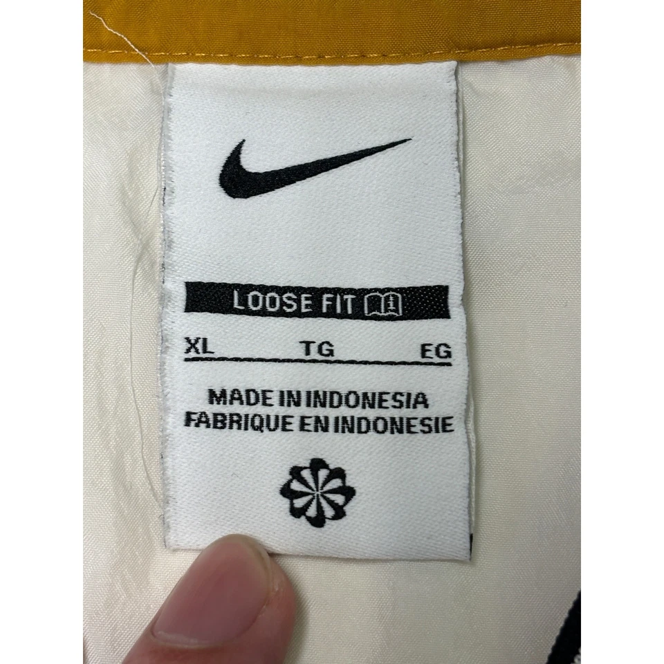 Nike FC White Nylon Pullover Track Jacket Loose Fit XL - Image 4 of 4