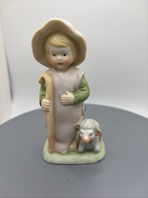 Vintage Berta Hummel Figurine - O Come All Ye Faithful By Goebel 1997 Lambs