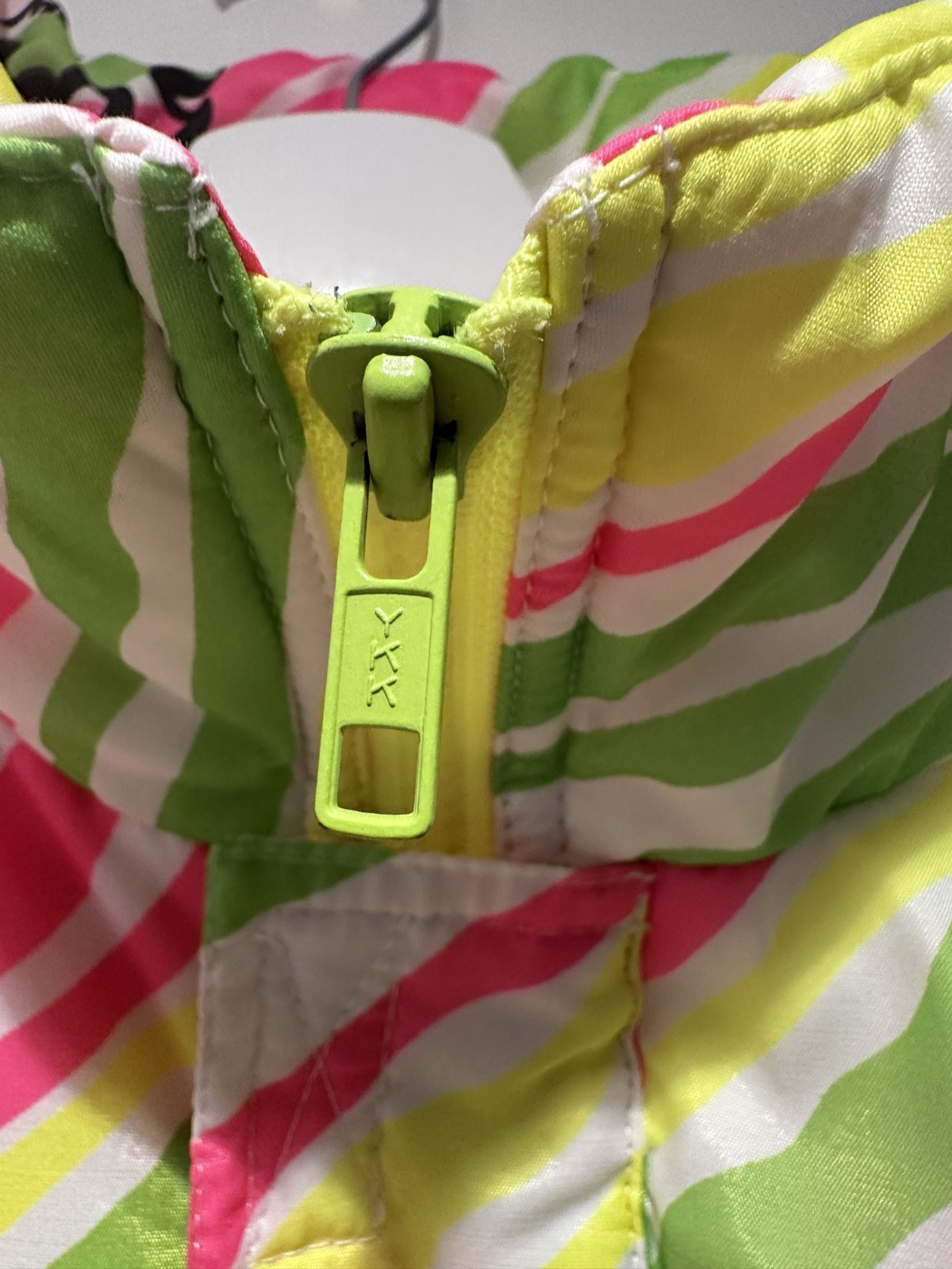 ELHO FREESTYLE vintage 1990s Ski Jacket BOLD COLOURS Retro L/XL Pink Zebra Neon image 3