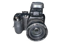 Fujifilm FinePix S4200 14MP Digital Bridge Camera 24x Optical Zoom - Tested