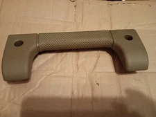 1998-2004 LAND ROVER DISCOVERY II INTERIOR FRONT DOOR PANEL PULL HANDLE