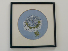 Kreuzstich Stickbild Blumenstrauß Handarbeit fertig dänisch gerahmt 25x25