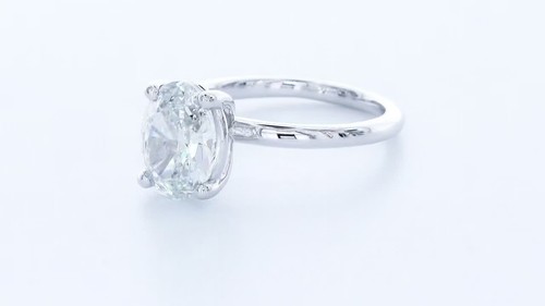 ANILLO SOLITARIO CLÁSICO ORO BLANCO 14K DIAMANTE CREADO EN LABORATORIO D/VVS1 CORTE OVALADO 2,5 QUILATES - Vídeo 1 de 1