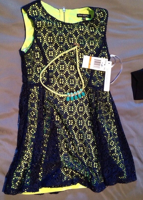 Sequin Hearts Girl's Dress Size 7 With Matching Necklace Green NWT
