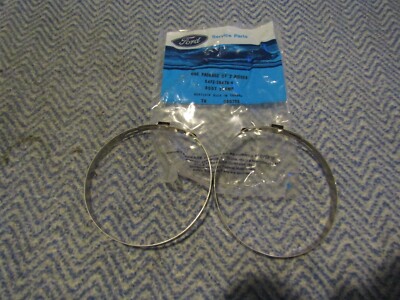 NOS 1984 1985 Ford Escort Luchs Tempo Topas Vorderachse Stiefel Klemmen 2PCS