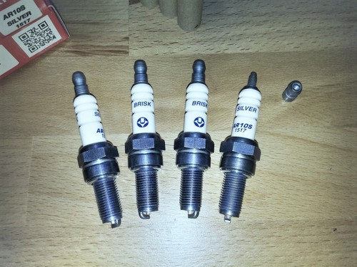 4x BRISK AR10S Upgrade Spark Plugs fit: Honda VFR800, F, Fi, X, Vtec 1997-2020 - Picture 3 of 6