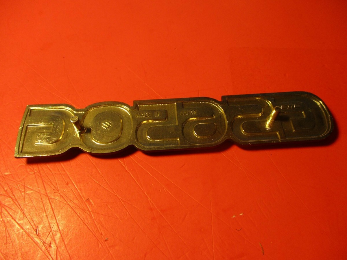 NOS NEW OEM ORIGINAL SUZUKI GS650G FRAME COVER EMBLEM 68131