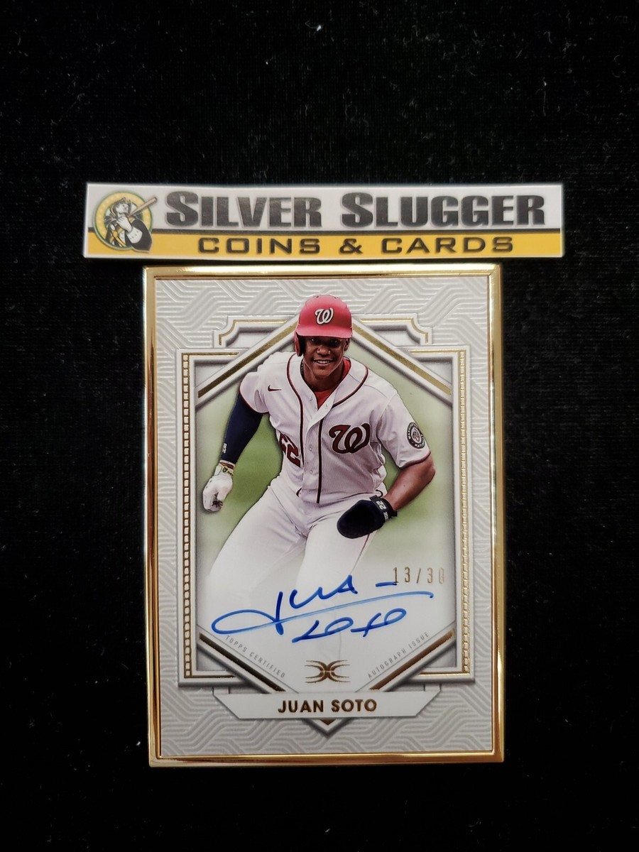 2022 Juan Soto Topps Definitive Collection Auto Framed Gold Border