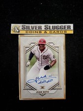 2022 Juan Soto Topps Definitive Collection Auto Framed Gold Border /30 Nationals