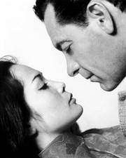The World of Suzy Wong Nancy Kwan & William Holden face to face 5x7 photo