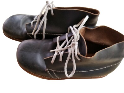 Men\'s Black Leather Lace-Up Ankle Boots with Contrasting Crepe Sole Men main image 3