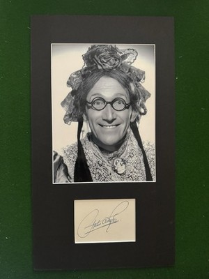 GENUINE HAND SIGNED ARTHUR ASKEY INDEX CARD WITH PHOTO