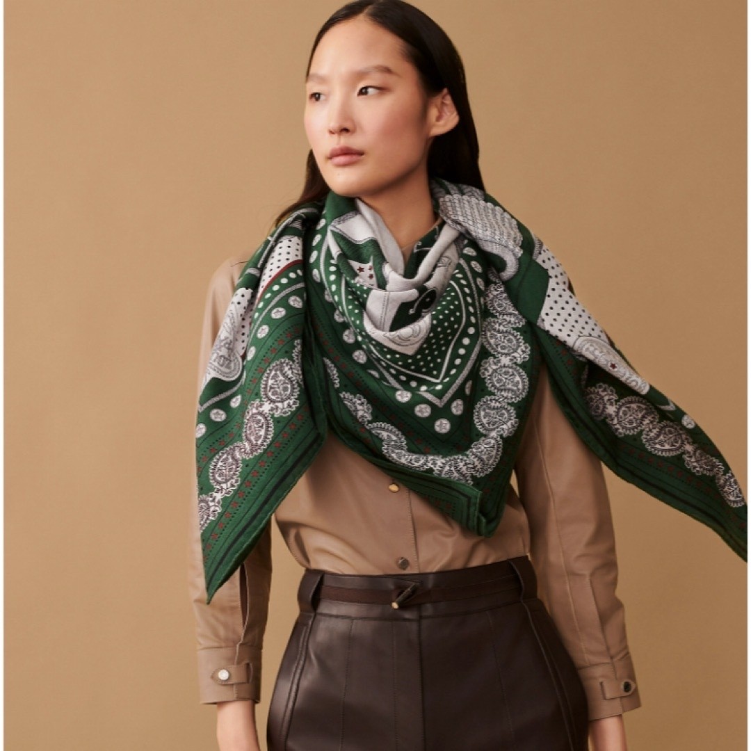 Hermes Shawl Zouaves et Dragons Bandana 140 cm Cashmere silk scarf