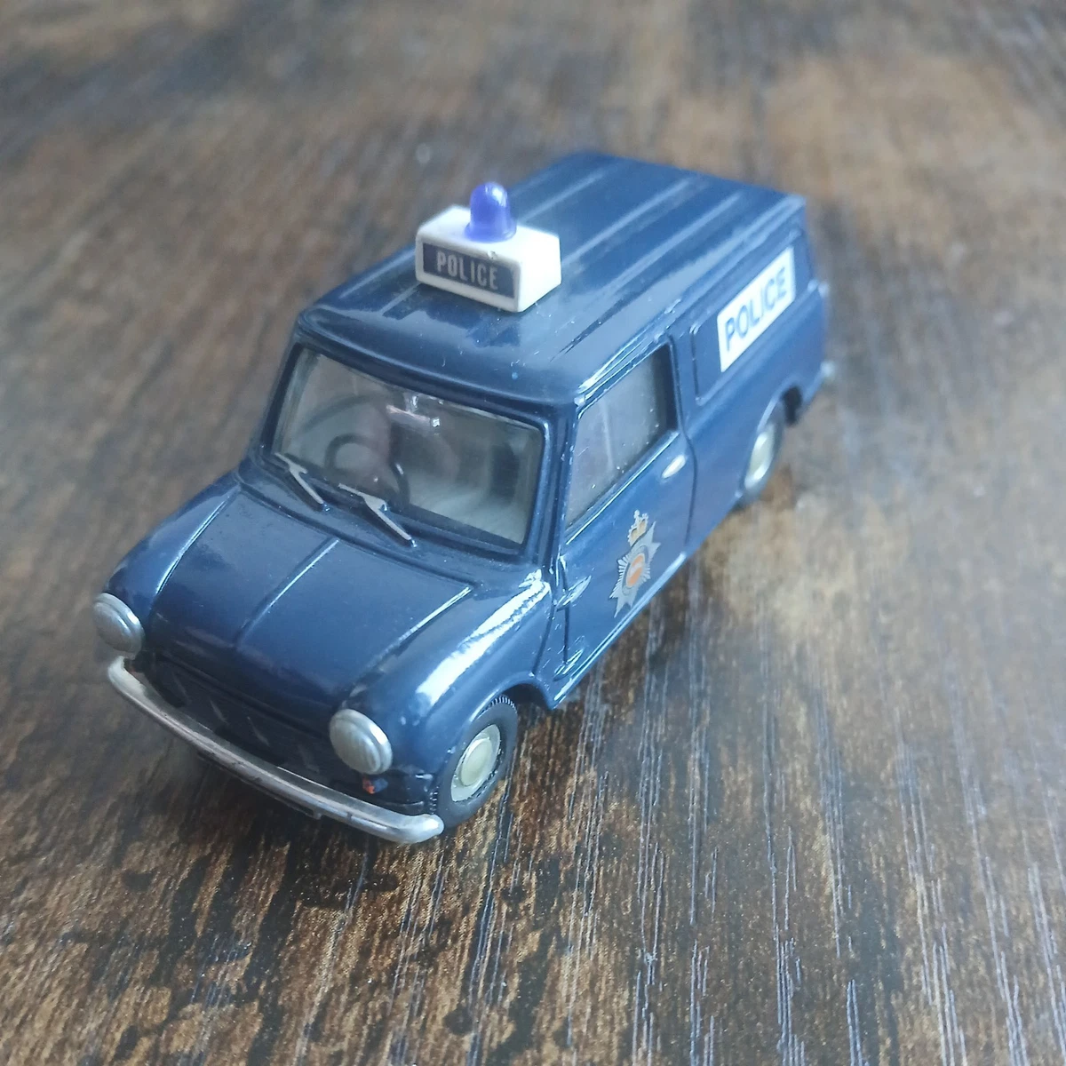 Corgi Toys N°448 – Austin Mini Van Police – Très Bon état – Collection