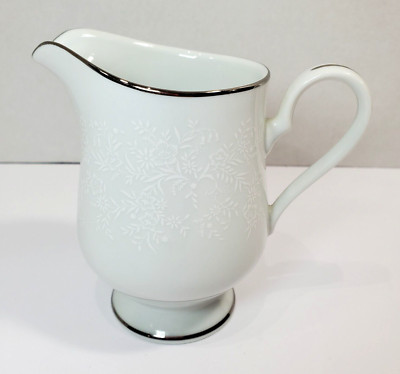 Nitto Porcelain China Swiss Miss Creamer White with Platinum Design Philippines