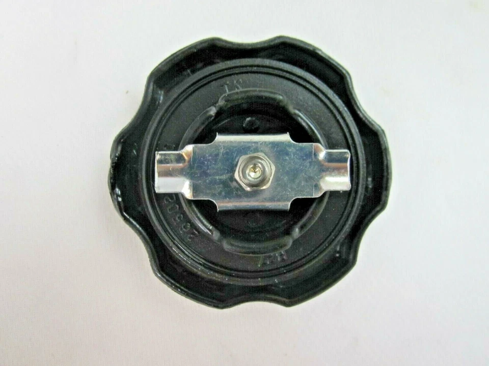 GENUINE ! OIL FILLER CAP for 1986-2006 HYUNDAI KIA MODELS OE# 26510-35000 Foto 2 de 4