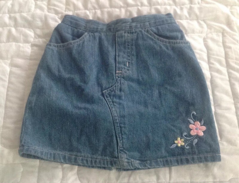 Kids Headquarters Girls Skirt Size 5 Underskirt