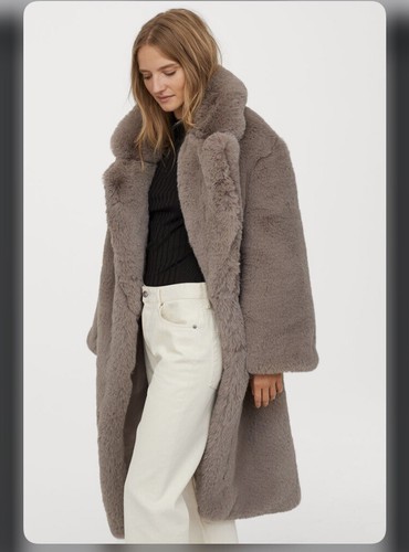 H\u0026M TREND FAUX FUR GREY OVERSIZED SOFT 