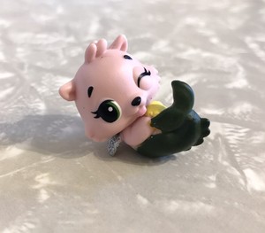 magical farrow hatchimal