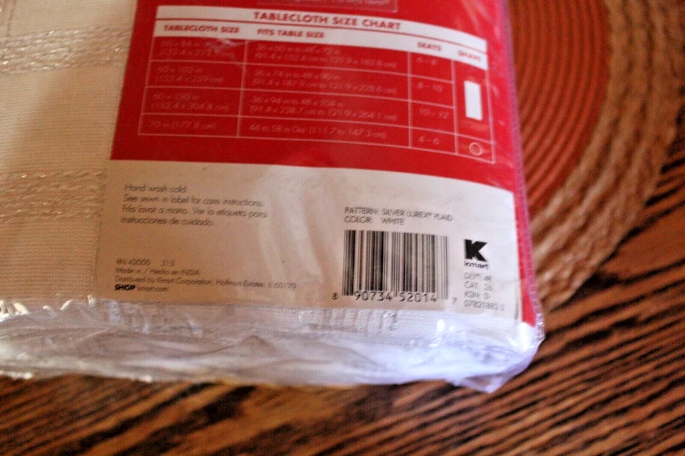 Essential Home Silver Lurex Plaid Tablecloth 60 X 102 White - Image 2 of 4