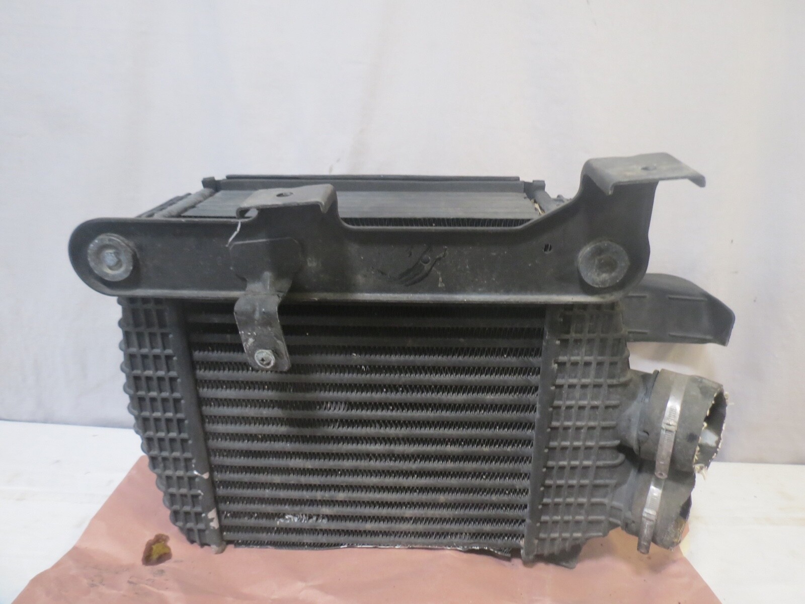 14-20 Maserati Ghibli DRIVER Turbocharger Intercooler 16474839 670009834 Bracket