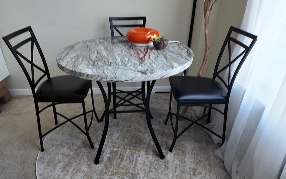 Mesa y sillas de mármol 5 piezas Foto 2 de 3