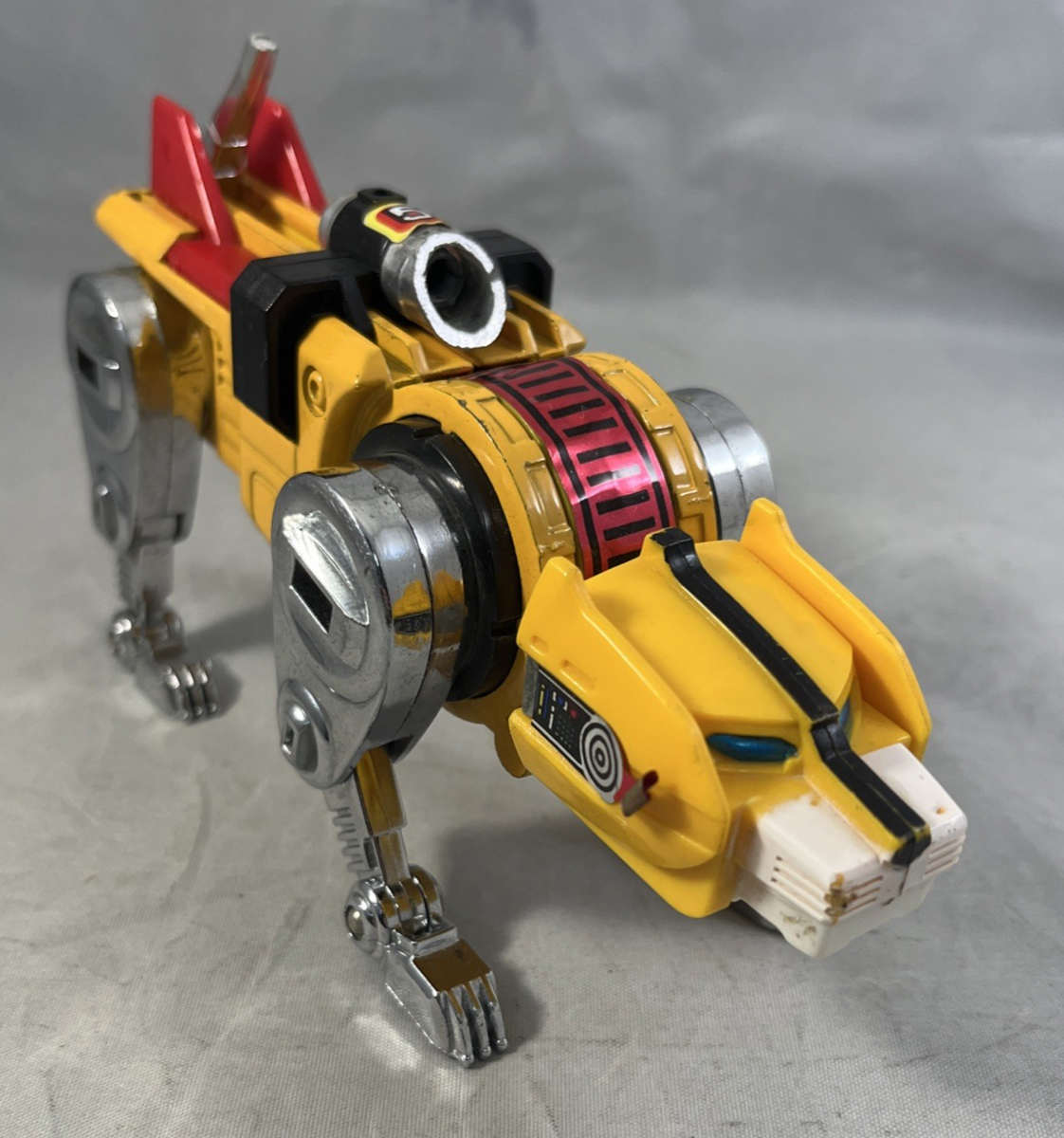 Yellow Original Voltron Die Cast Voltron Legendary Metal Defender Yellow  Lion Diecast Ghana Ubuy, image size:1122x1200