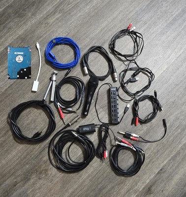 Sennheiser XS1 Dynamic Microphone Bundle with iRig 2, Audio Cables, USB Hub