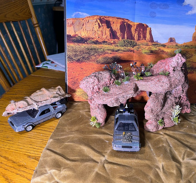 BACK TO THE FUTURE TRILOGY MC FLY CAVE DISPLAY WITH CARS CUSTOM MADE RARE