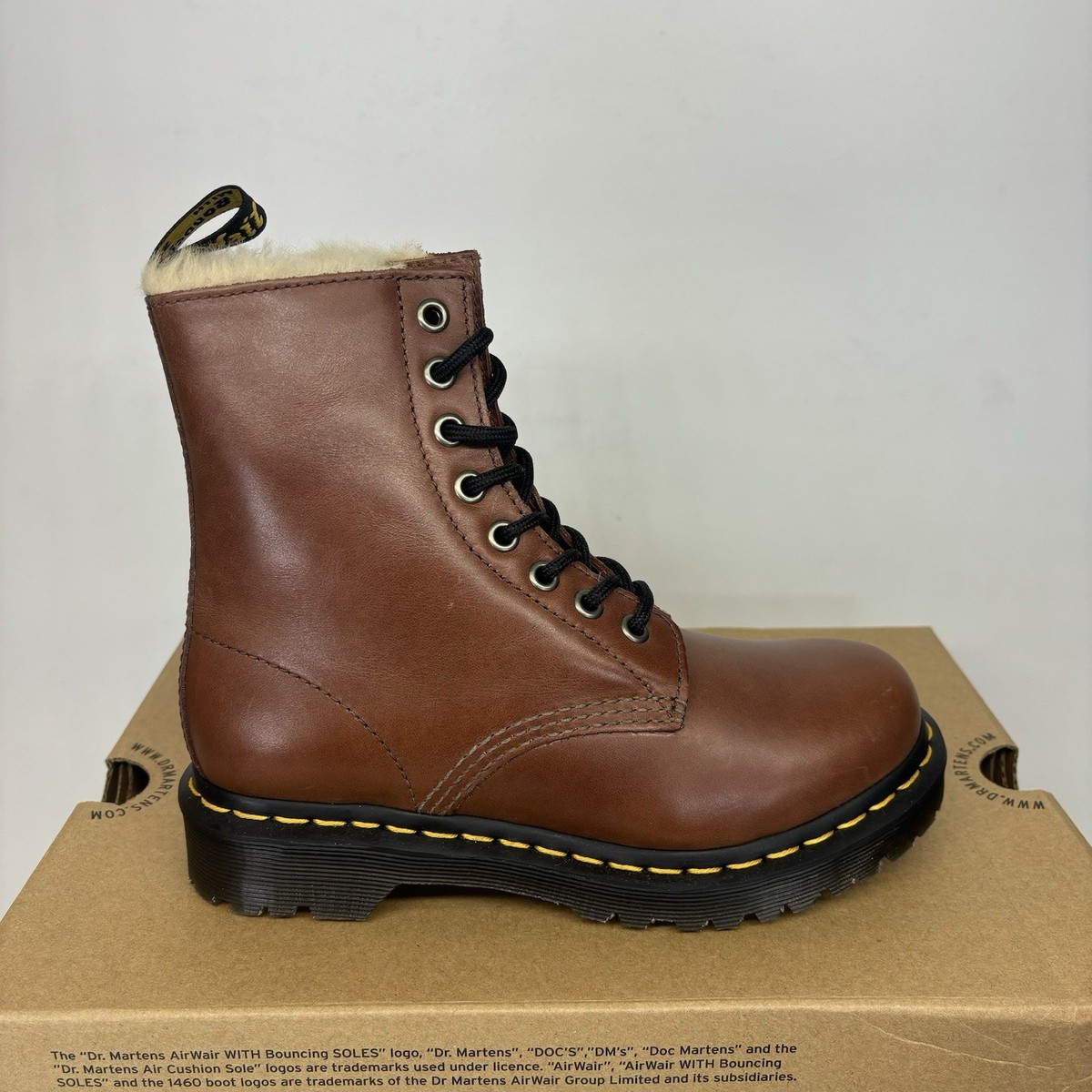【Dr.Martens】1460 SERENA スエード インナーファー ブーツ Dr.Martens】1460 SERENA スエード インナーファー ブーツ (Dr