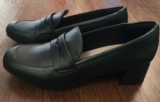 EUC Black Leather CLARKS COLLECTION Iridessa Penny Loafers 1.5" block heels 6.5