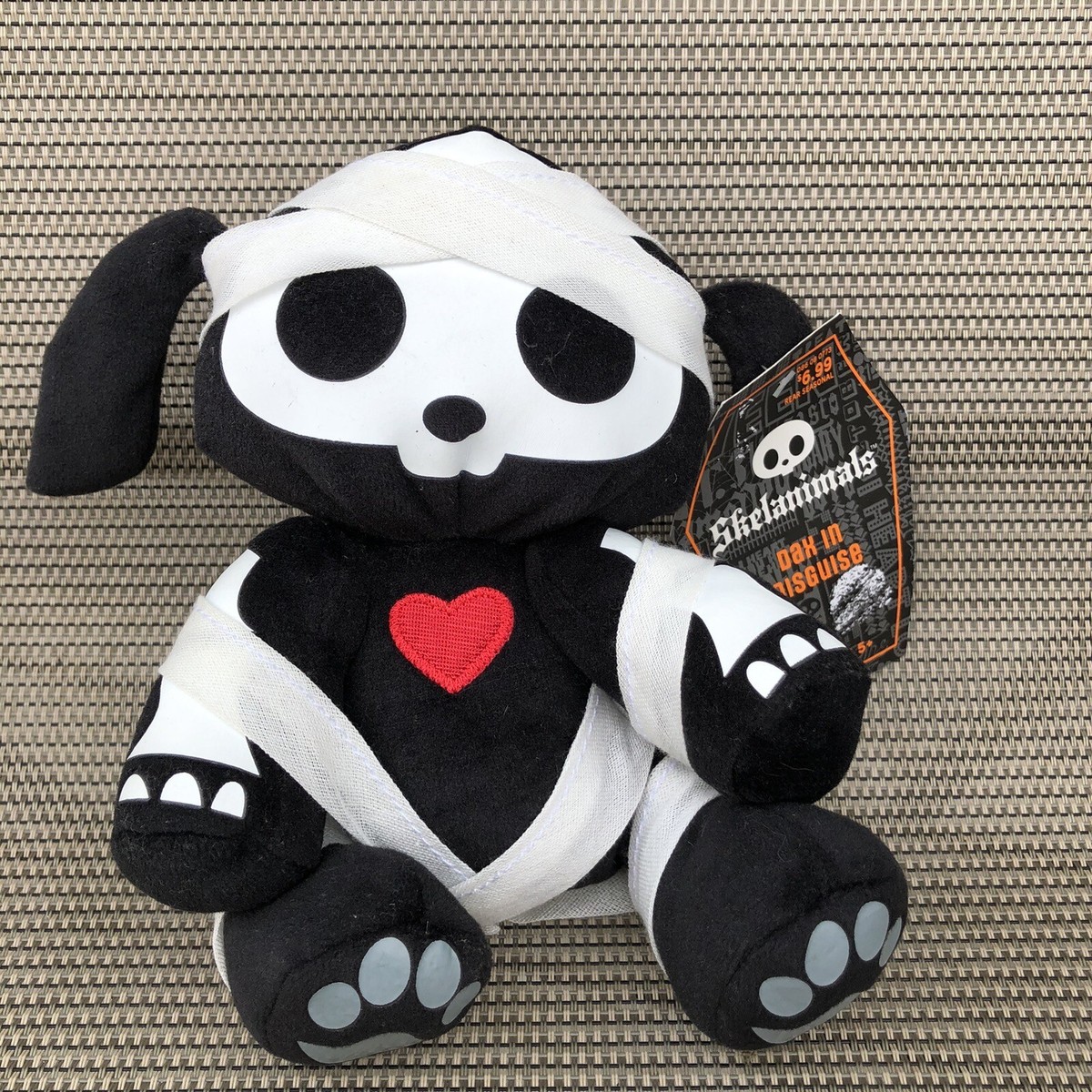 Skelanimals Dax the Dog - Dax in Disguise Mummy Plush Stuffed