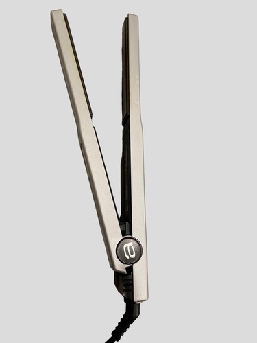And is CSL-lEA Hair Straightener Bani-diamond Ceramic Plate - Picture 4 of 7