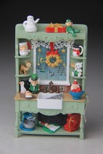 2014 Hallmark Mrs. Claus's Kitchen Sink Limited Edition Green *Signed*