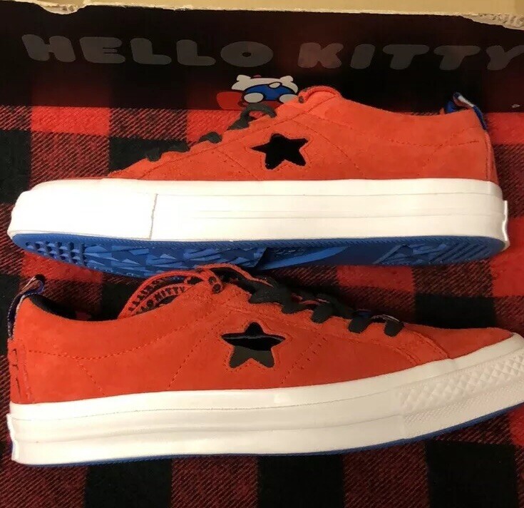 hello kitty converse red