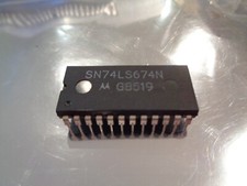 MOTOROLA SN74LS674N 74LS674 16-BIT SHIFT REGISTER STORAGE REGISTER DIP24