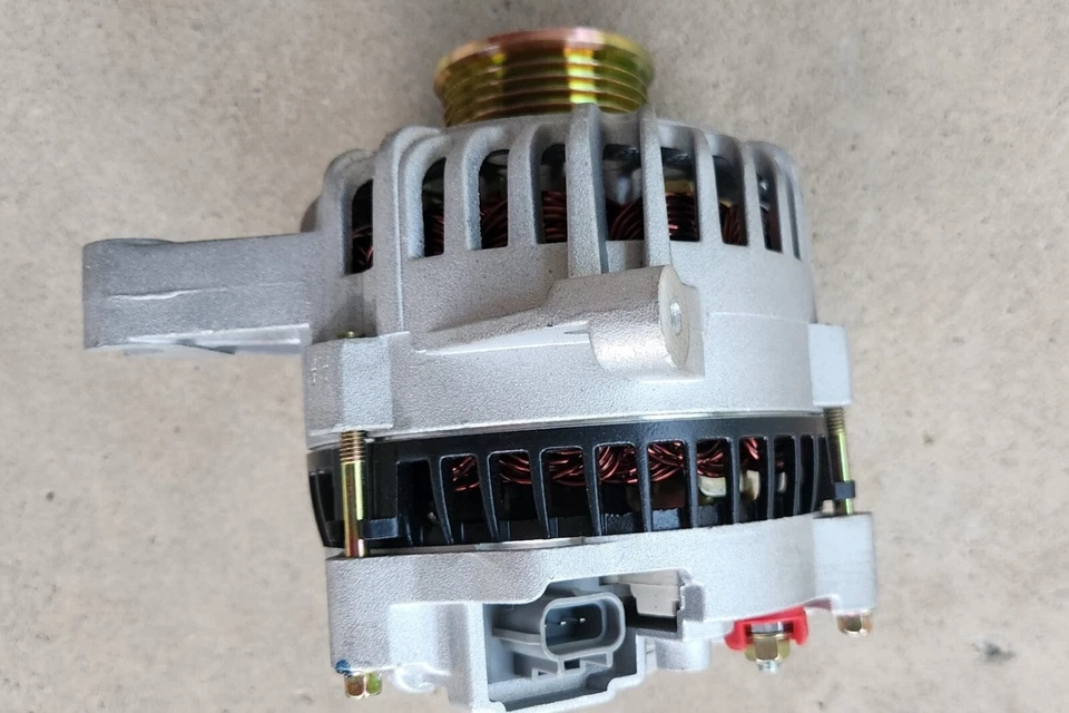 Alternador Ford Excursion, F250, F350, F450, F550 (Pieza # 8310) Foto 4 de 4