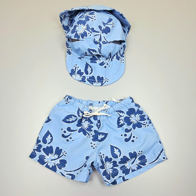 Bear Factory blaue Hawaii Blumen Strandshorts und passende Kappe Set